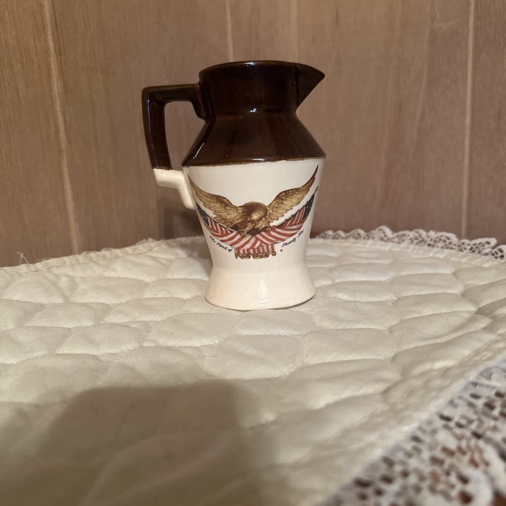 Vintage McCoy Spirit of 76 Eagle Pitcher/Creamer Patriotic USA Pottery Jug